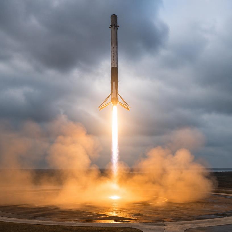 SpaceX: Loty i Lądowania